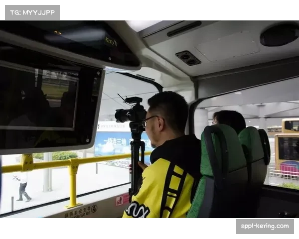 内政部长谴责尼斯暴力行为，强调采取一切措施排除滋事者