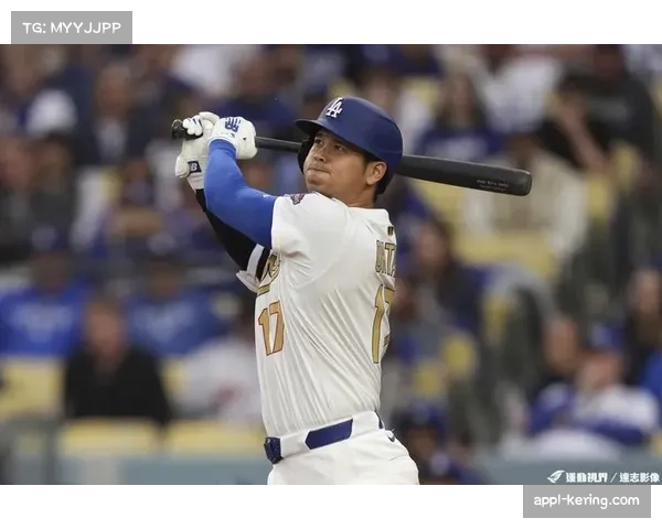 MLB开幕战花絮：大谷翔平重回天使主场，获球迷起立致敬